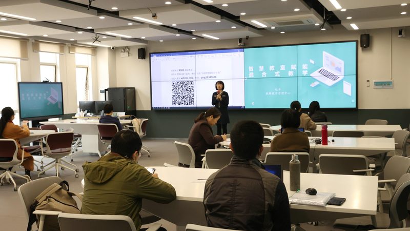 在申请退款时，需要准备以下材料：
