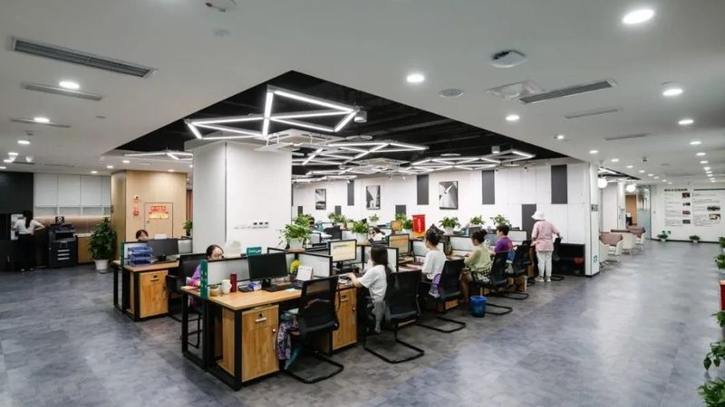 小标题：直播教学的兴起与优势