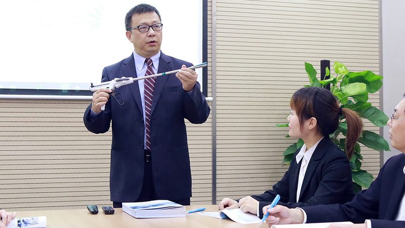 叉车证和挖掘机证复审区别